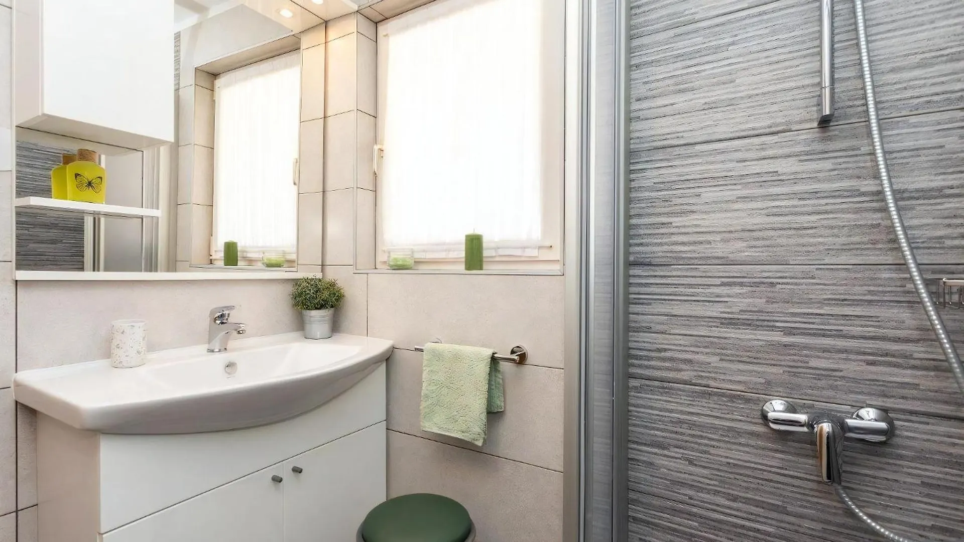 Gemuetliche Ferienwohnung Tina 4 Silo  Apartment Silo (Krk)