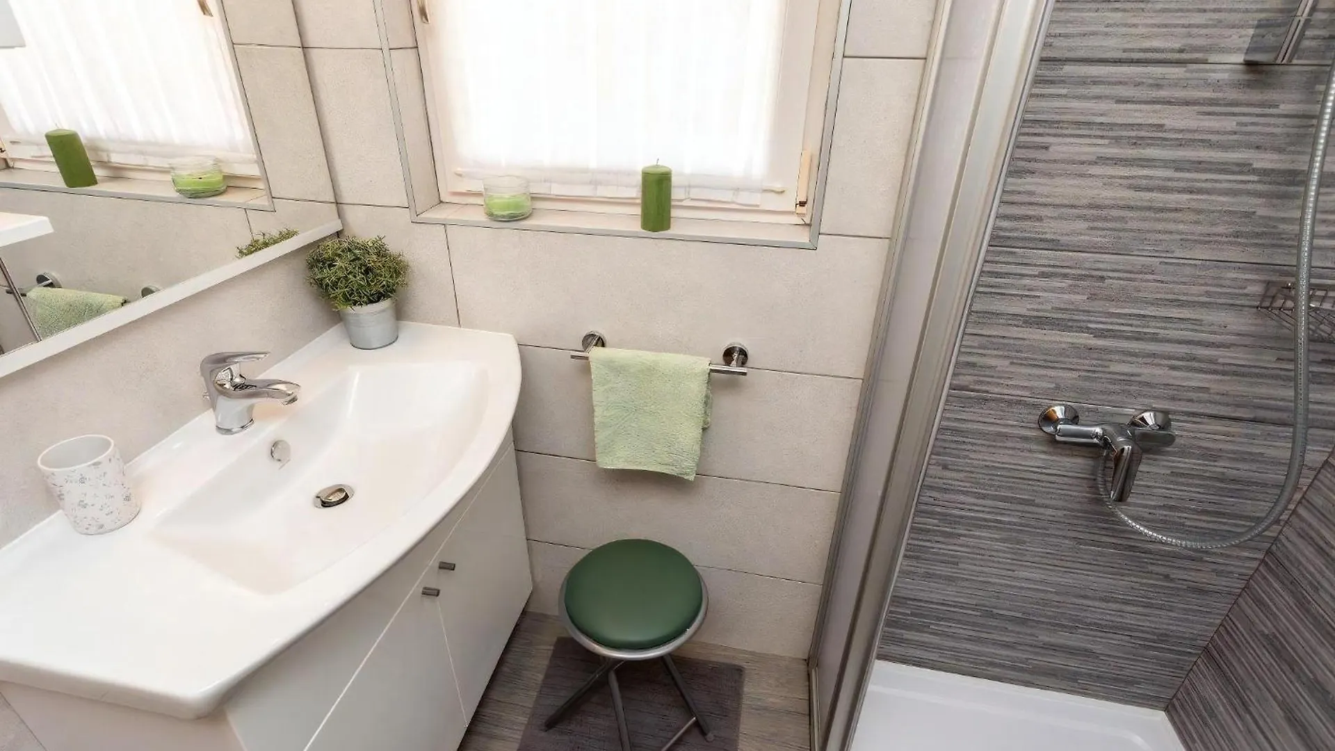 Apartment Gemuetliche Ferienwohnung Tina 4 Silo  Croatia