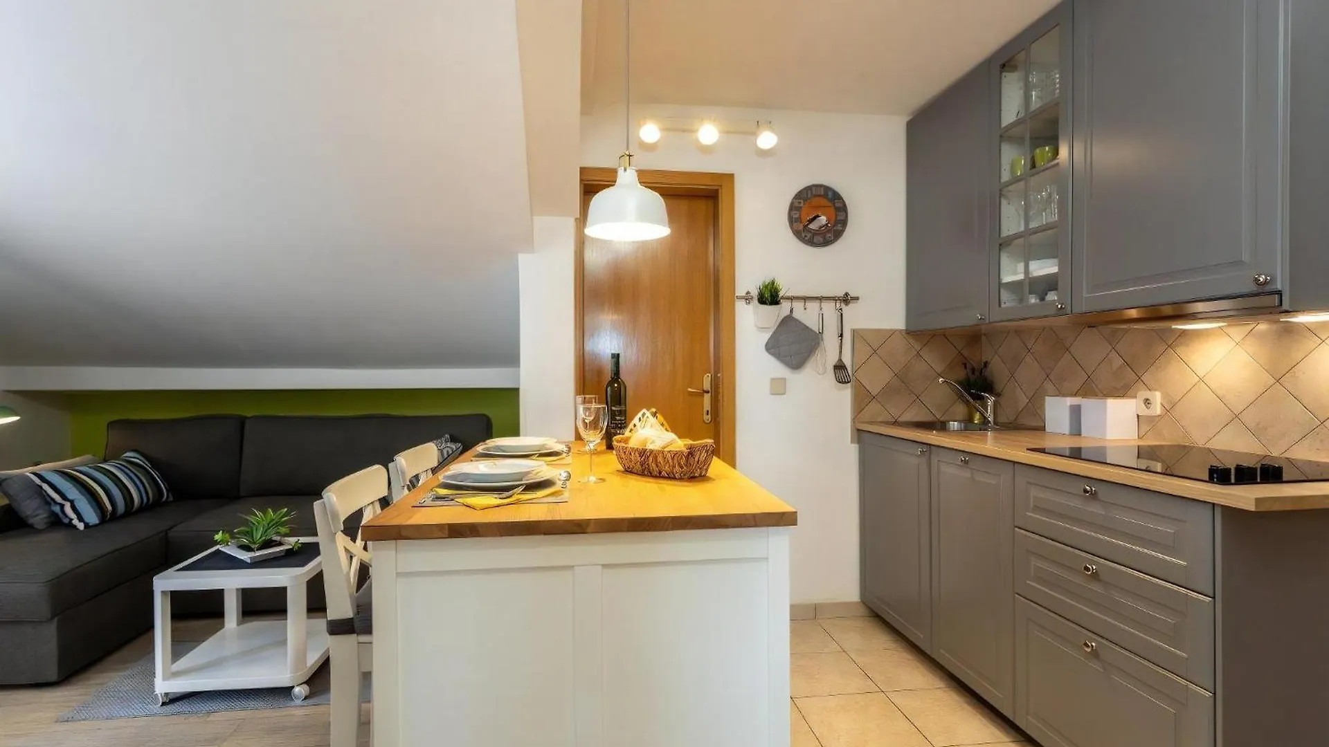 Gemuetliche Ferienwohnung Tina 4 Silo
